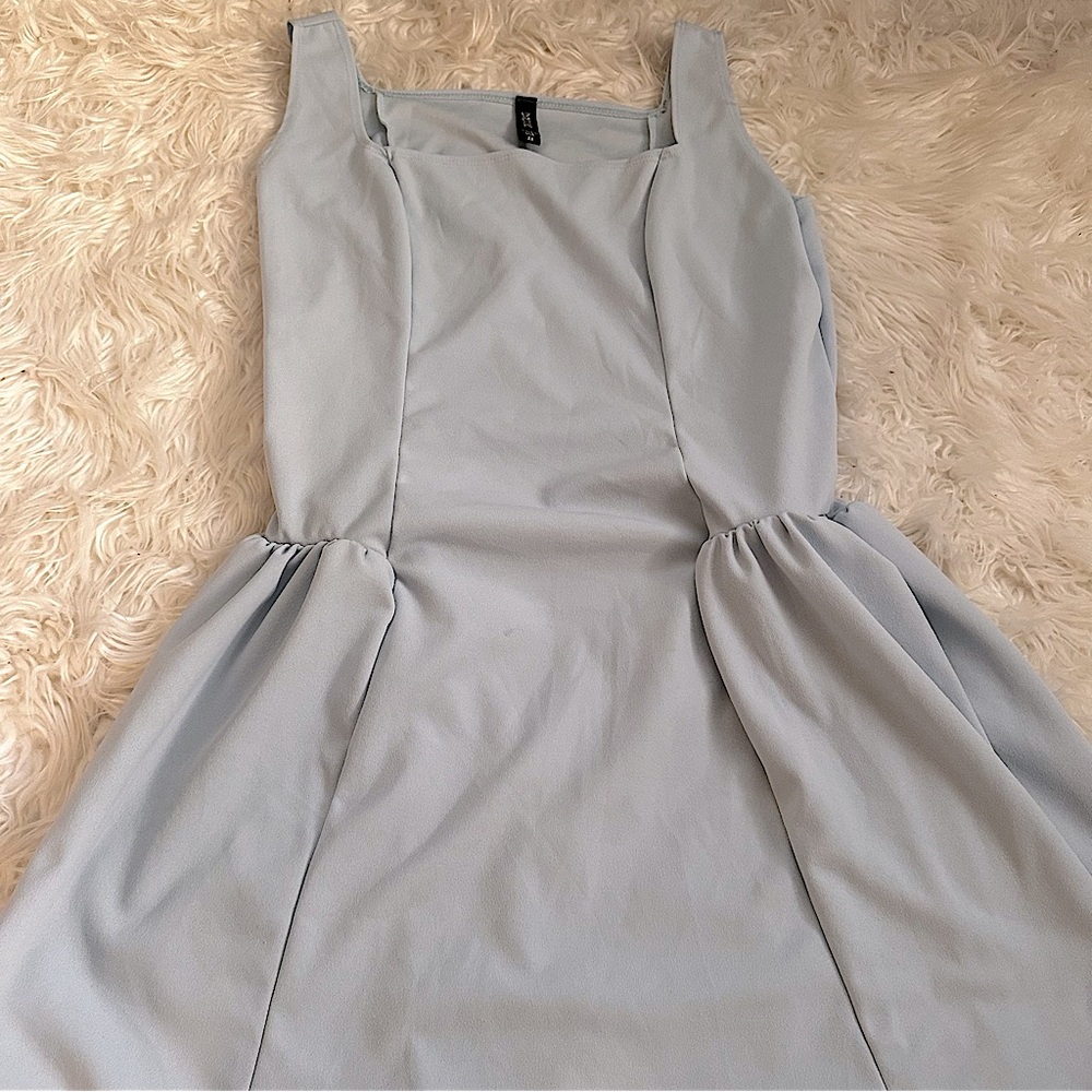 D.Rock Elegant Light Blue Sleeveless Dress - Picture 4 of 7